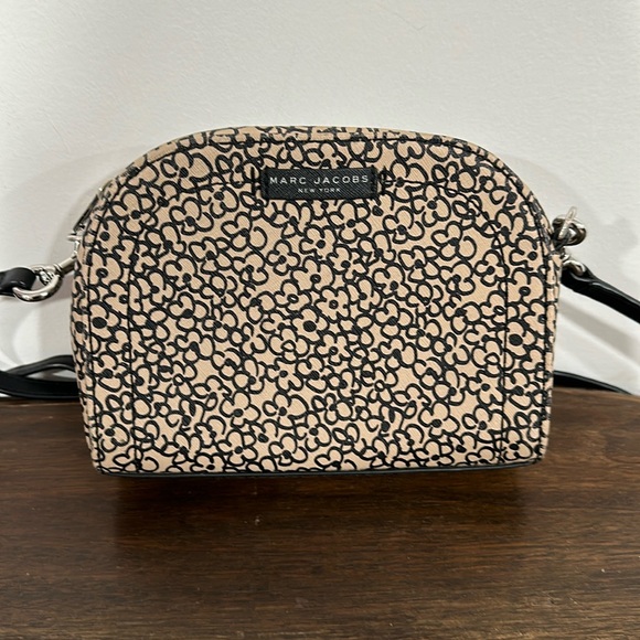 Marc Jacobs Handbags - Marc Jacobs M0014153 - Flowered Playback Crossbody in Sandstone Beige